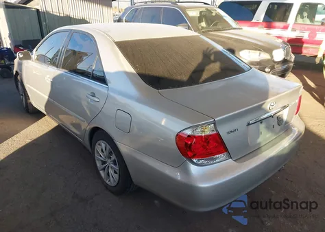 2005 Toyota Camry Le из США, поврежденный, VIN 4T1BE32K75U421140